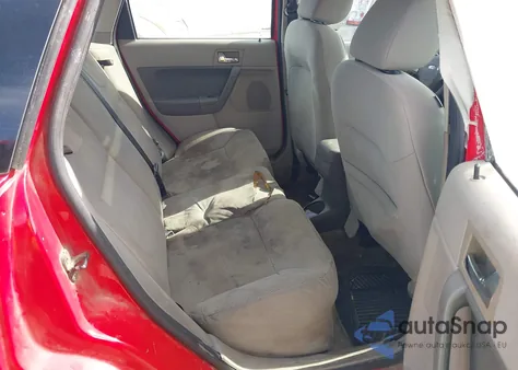 2008 Ford Focus Se/Ses z USA, uszkodzony, nr VIN 1FAHP35N68W237241